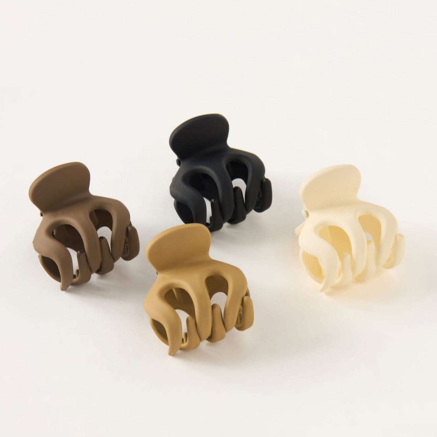 Solid Hair Clip With Cut - Hair