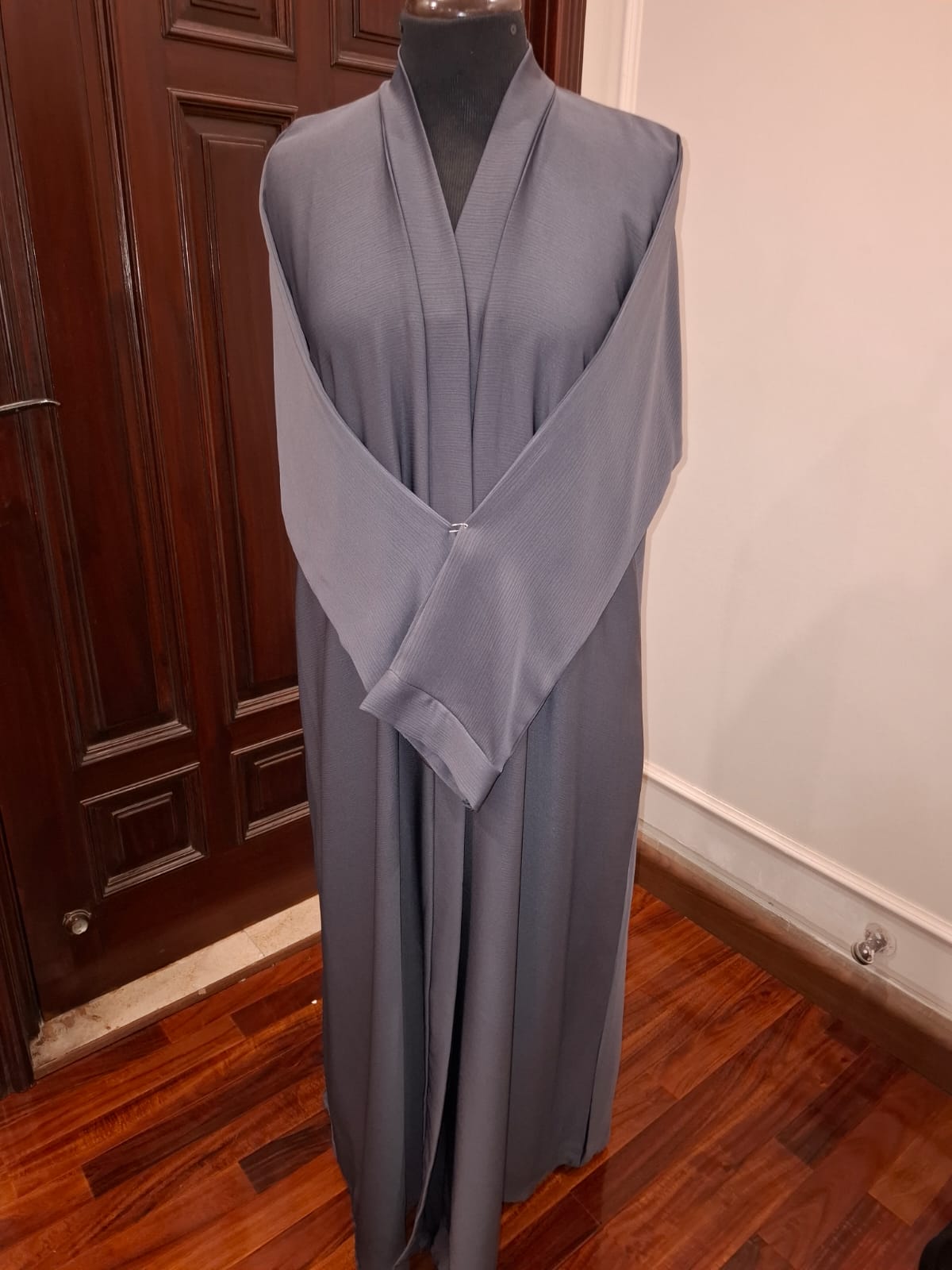 Grey Textured Abaya