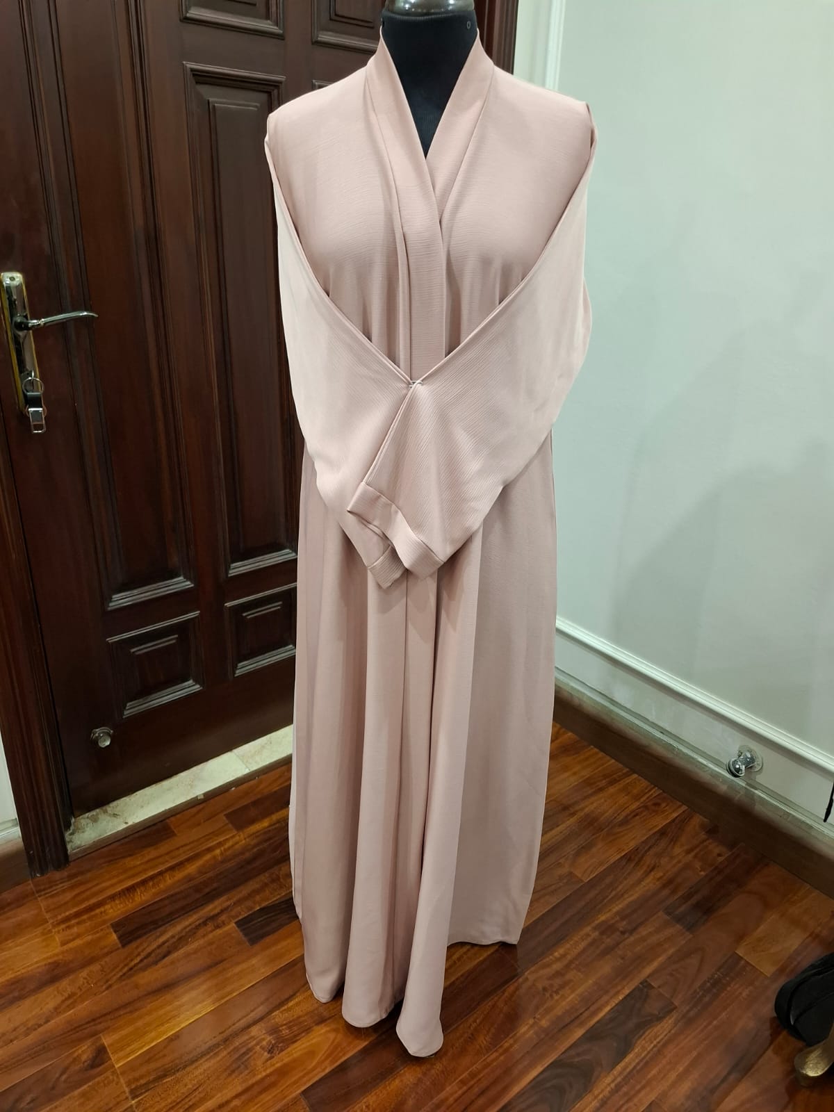 Rose gold Textured Abaya